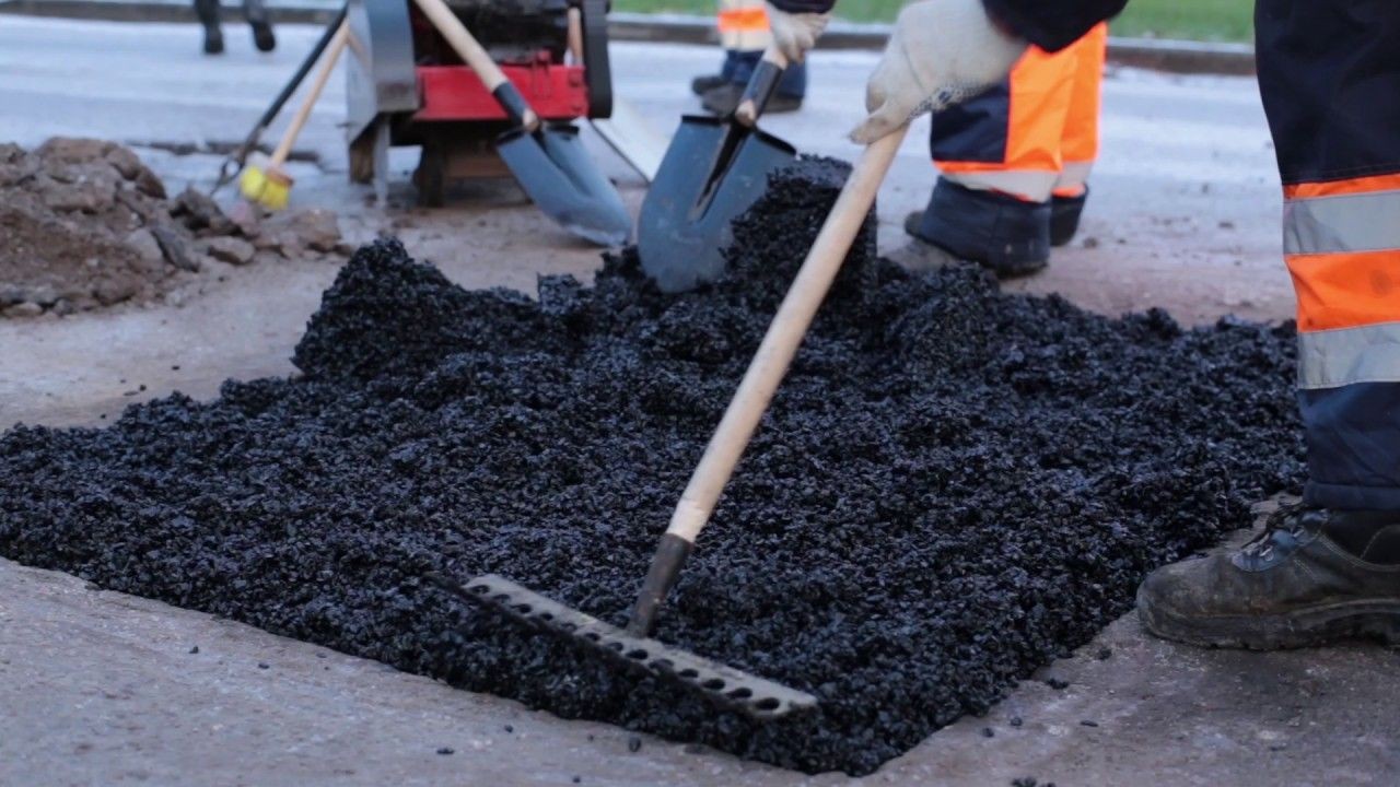 Gilsonite in bitumen uncovers its transformative impact on the durability, strength, and overall quality of asphalt mixtures.